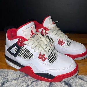 Jordan Retro 4